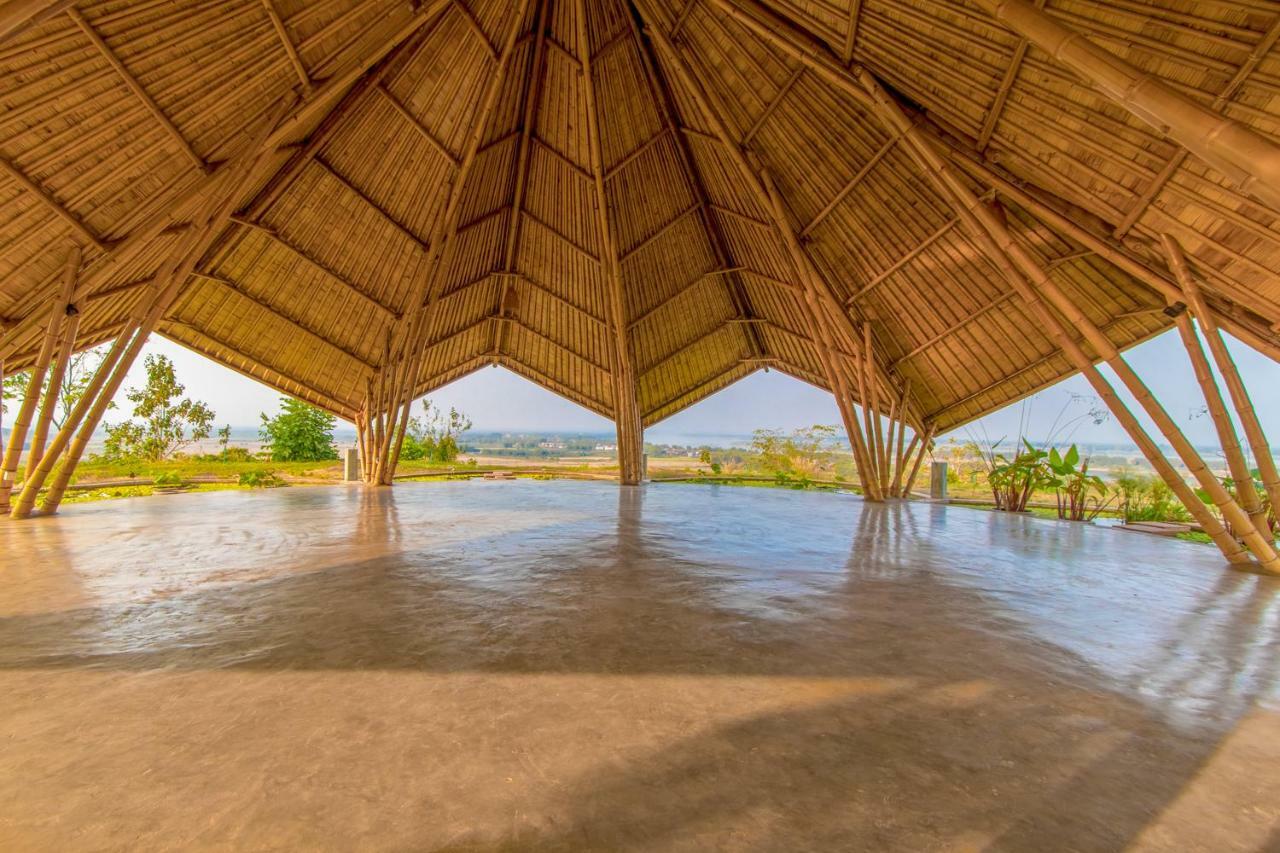 Hanchey Bamboo Resort Kampong Cham Exterior photo