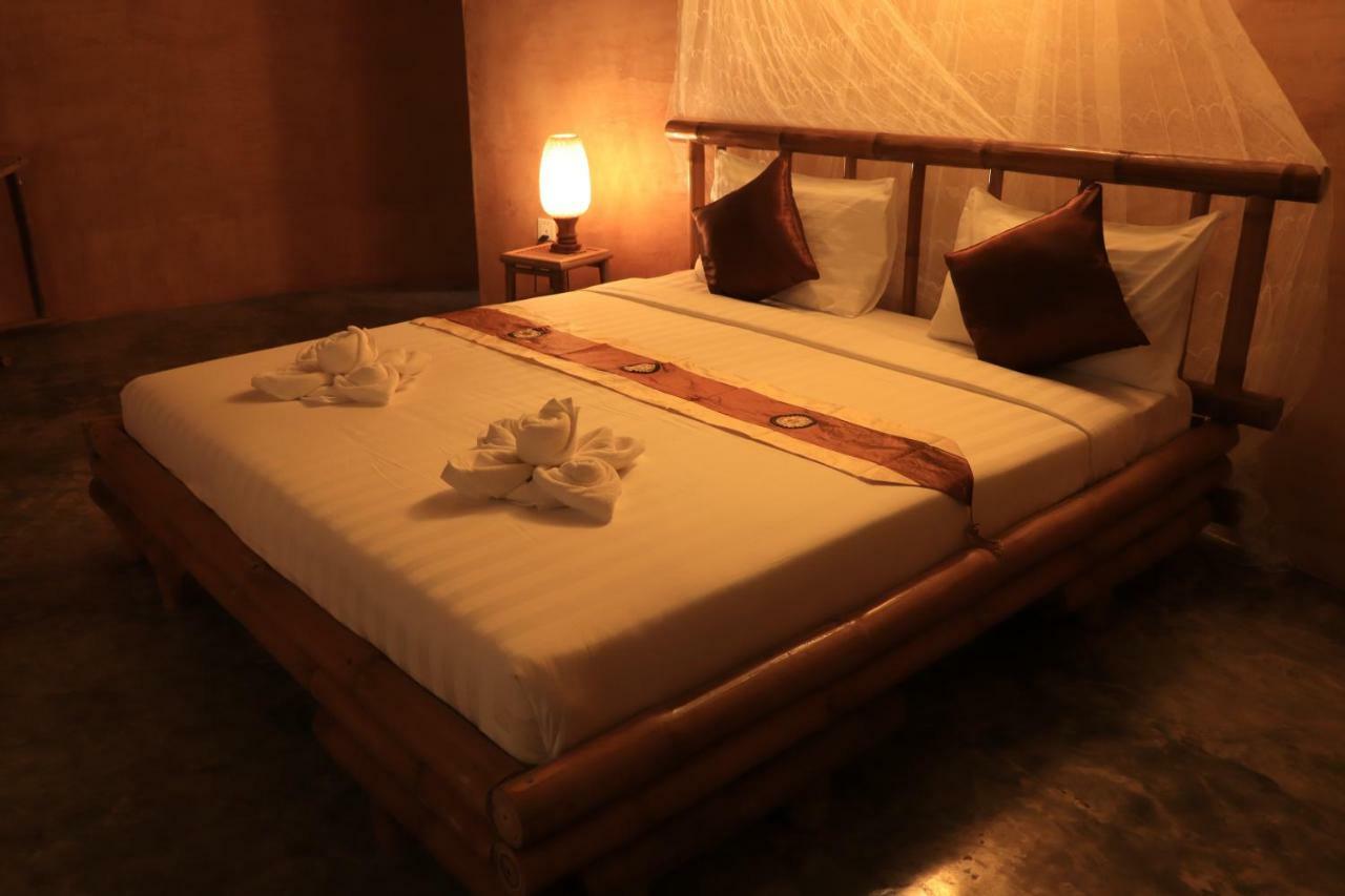 Hanchey Bamboo Resort Kampong Cham Exterior photo