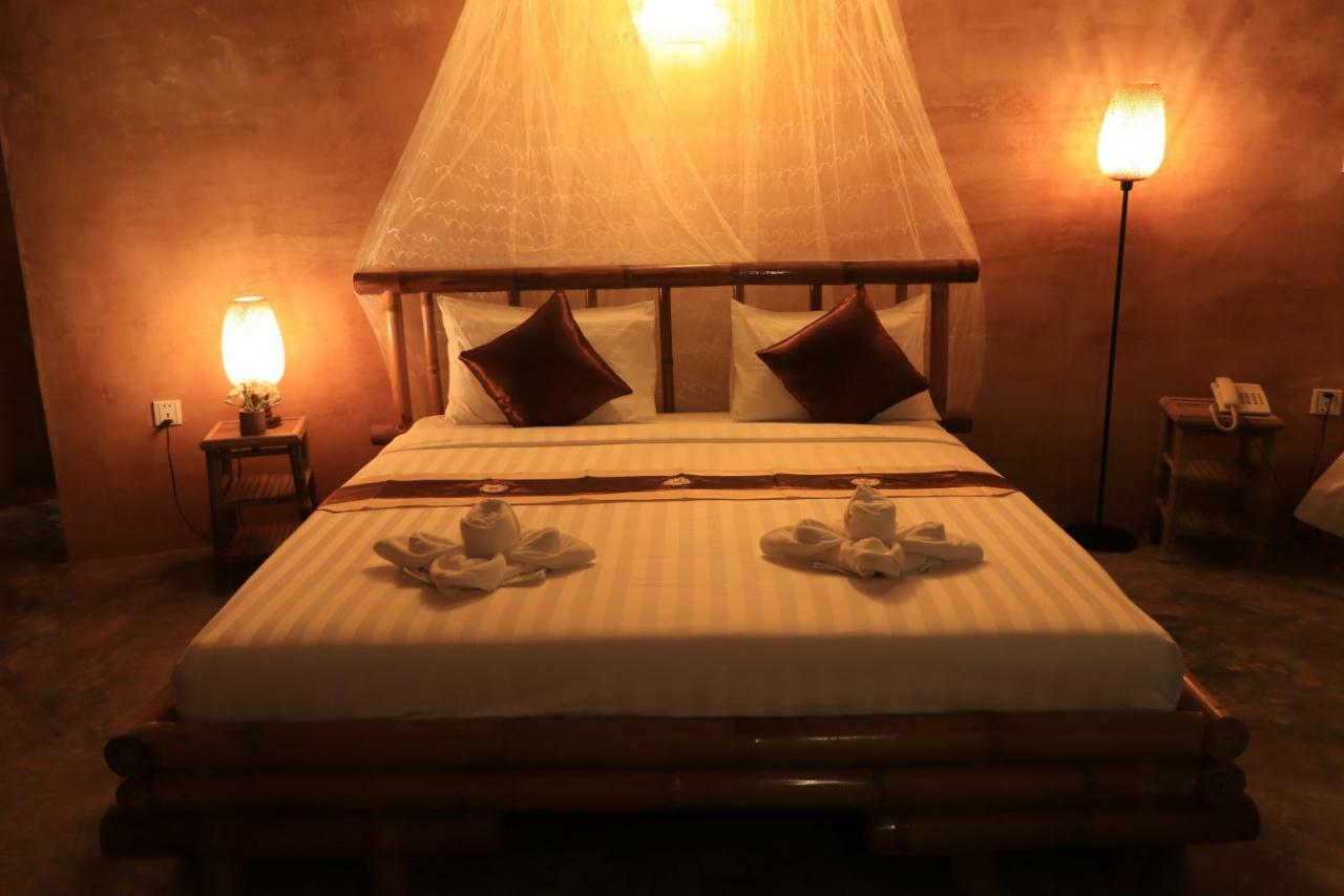 Hanchey Bamboo Resort Kampong Cham Exterior photo